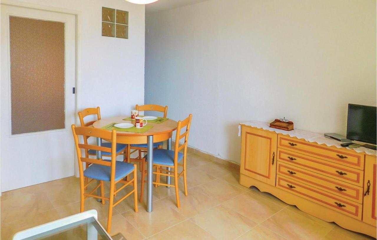 Cozy Apartment In Torrevieja-La Mata With Kitchen Extérieur photo